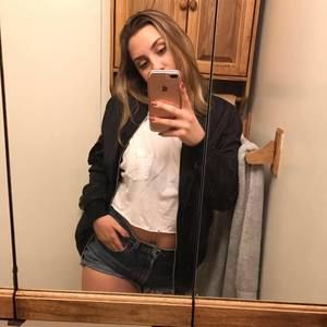 Meet your Posher, Jenna